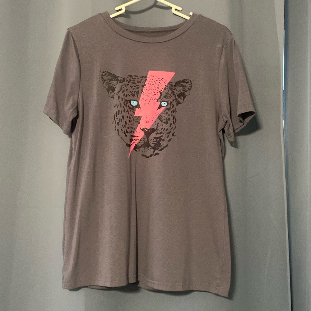 Lightning leopard shirt